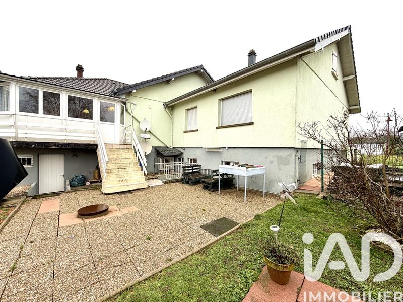Maison - 239 m² - 5 pièces