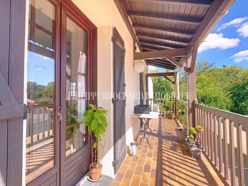 Maison traditionnelle - 112 m² - 6 pièces