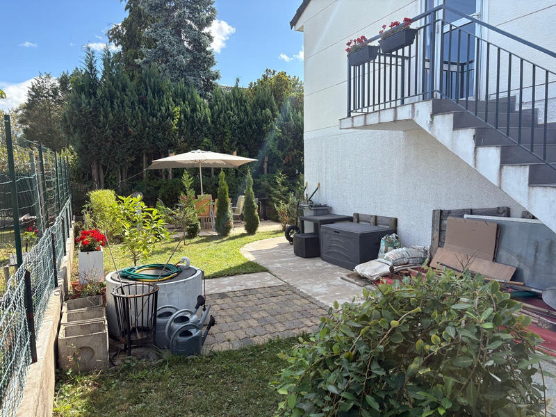 Maison - 90 m² - 6 pièces