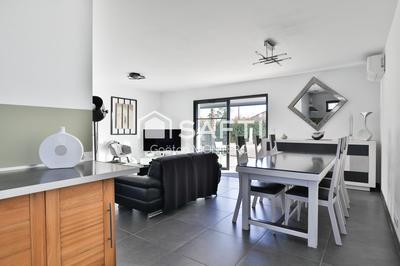 Maison - 107 m² - 5 pièces