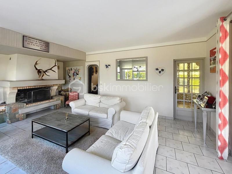 Propriété - 210 m² - 7 pièces