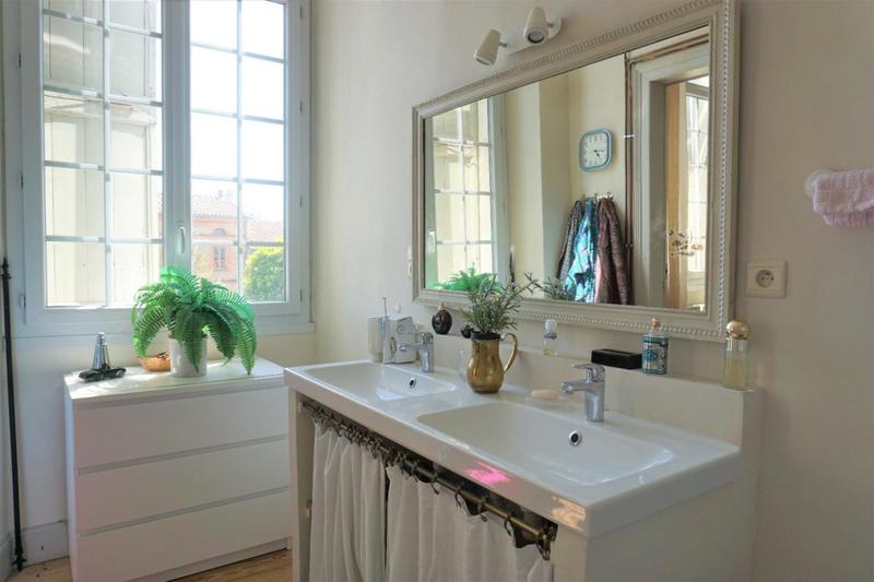 Maison de maîtres - 511 m² - 13 pièces