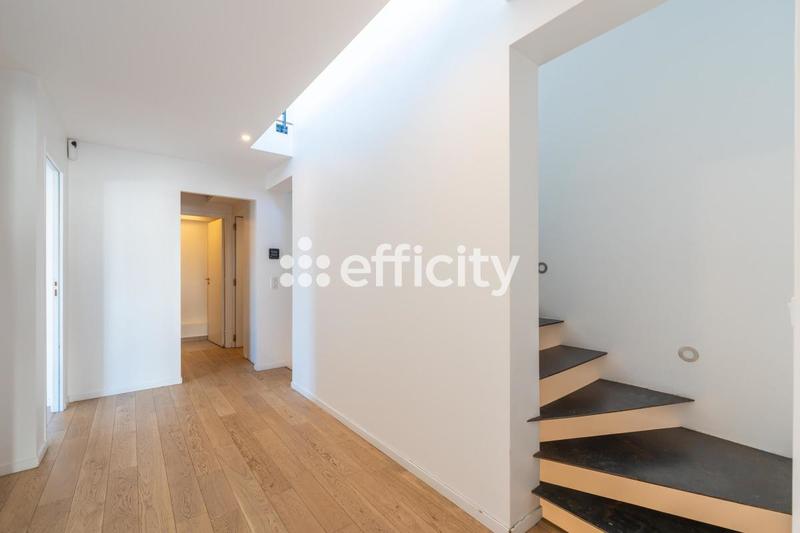 Appartement - 110 m² - 4 pièces