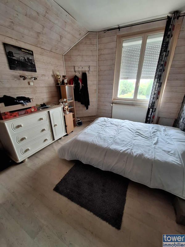 Maison - 98 m² - 6 pièces