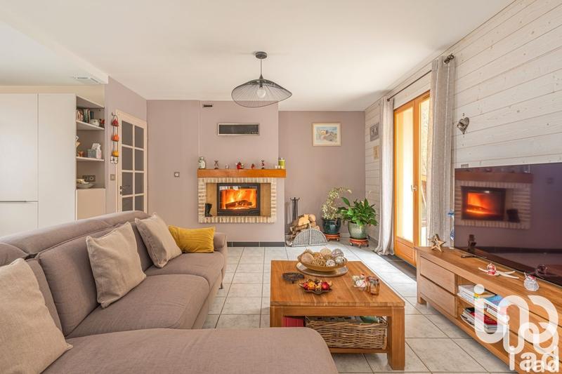 Maison - 255 m² - 7 pièces