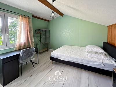 Appartement - 9 m² - 5 pièces