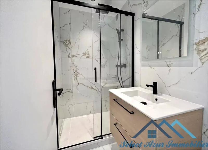 Appartement - 95 m² - 4 pièces