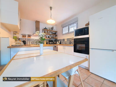 Maison de village - 80 m² - 4 pièces