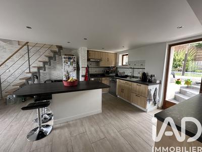 Maison - 142 m² - 6 pièces