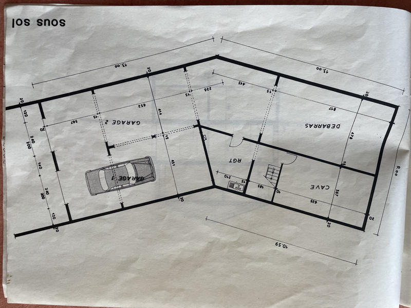 Maison - 300 m² - 12 pièces