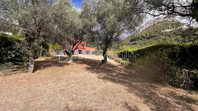 Maison d'architecte - 230 m² - 7 pièces