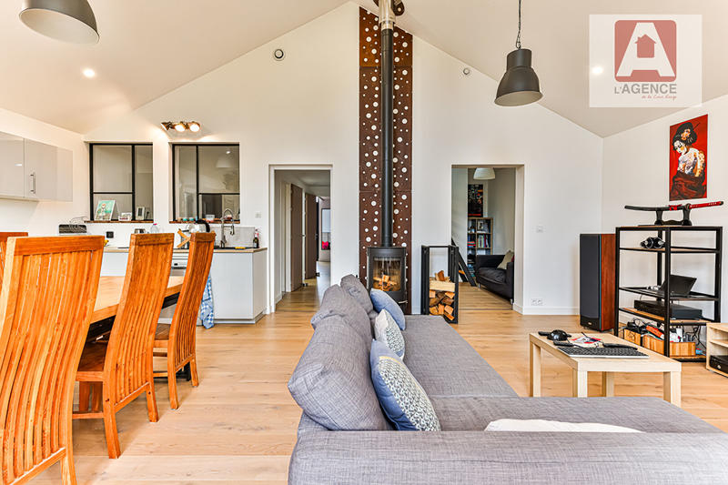 Maison - 110 m² - 4 pièces