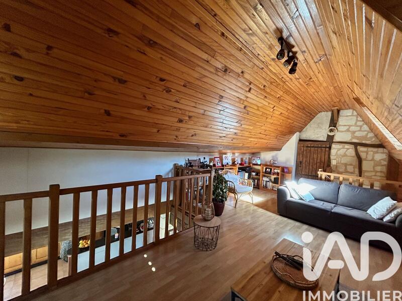 Maison - 179 m² - 7 pièces