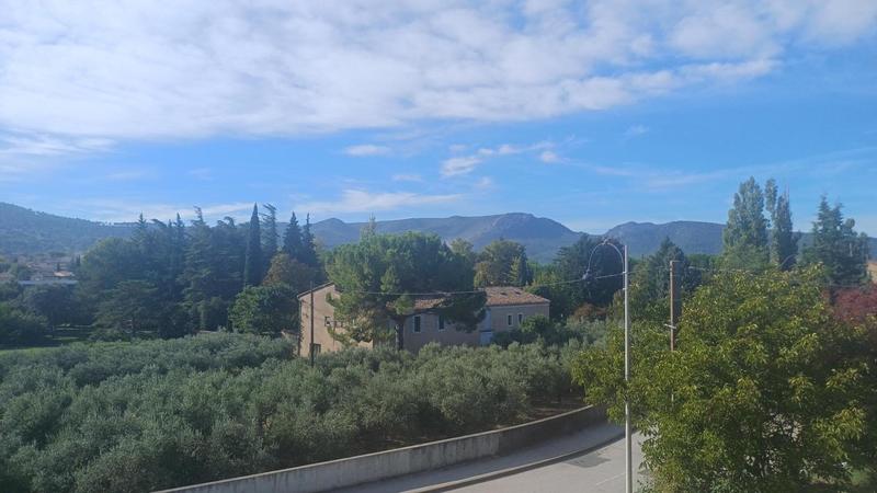 Appartement - 95 m² - 3 pièces