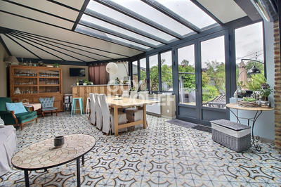 Maison - 187 m² - 7 pièces