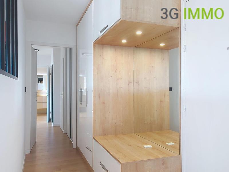 Appartement - 93 m² - 3 pièces