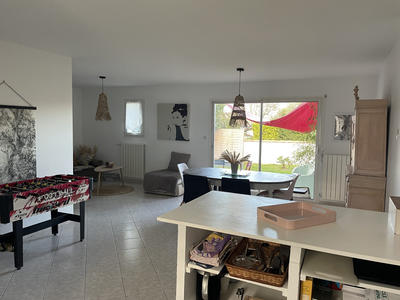 Maison traditionnelle - 90 m² - 4 pièces