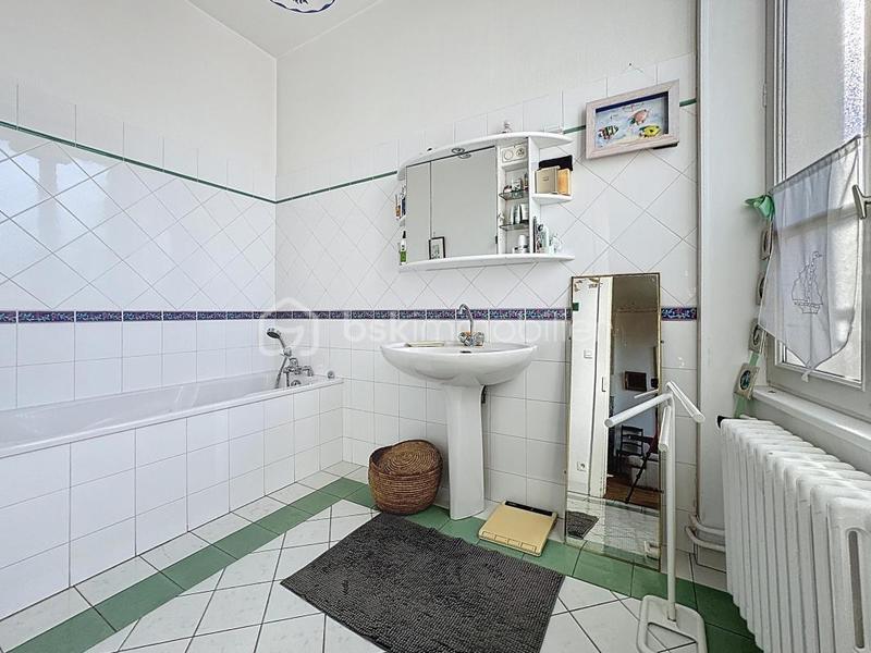 Maison de ville - 214 m² - 9 pièces