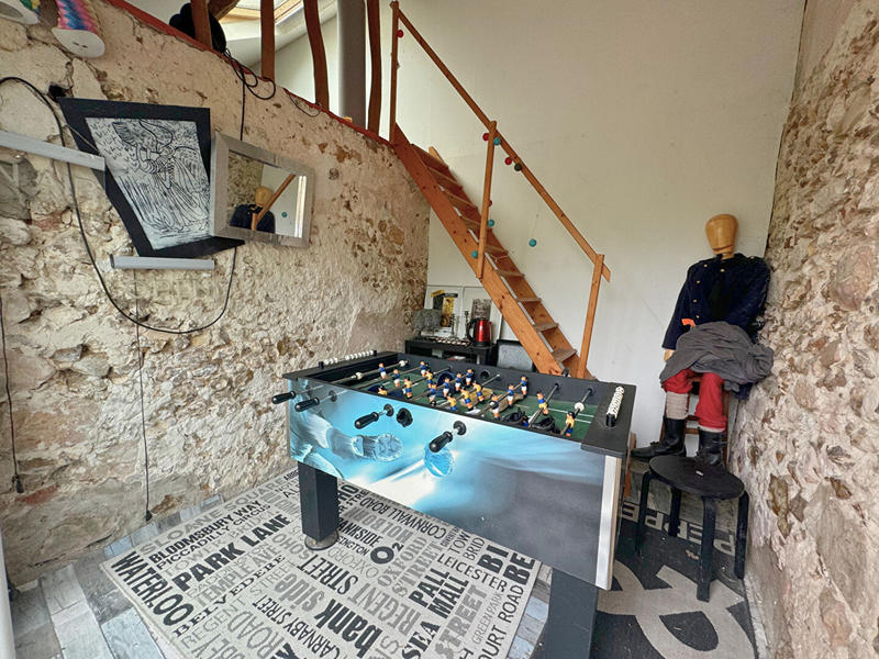 Maison - 157 m² - 6 pièces