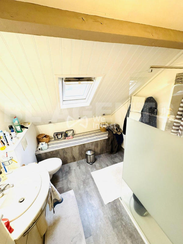 Maison - 264 m² - 7 pièces