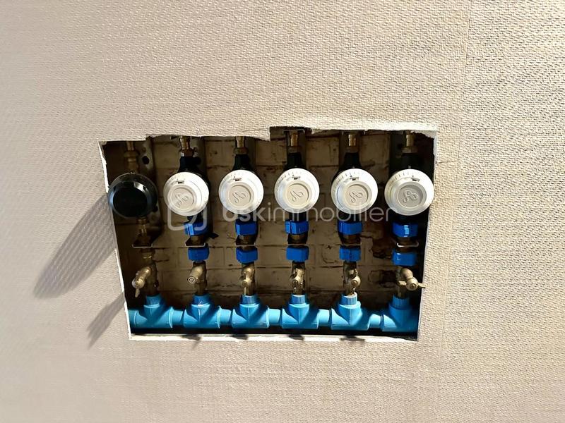 Immeuble - 250 m² - 15 pièces