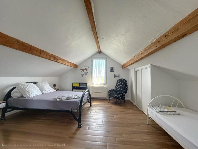 Maison - 390 m² - 10 pièces