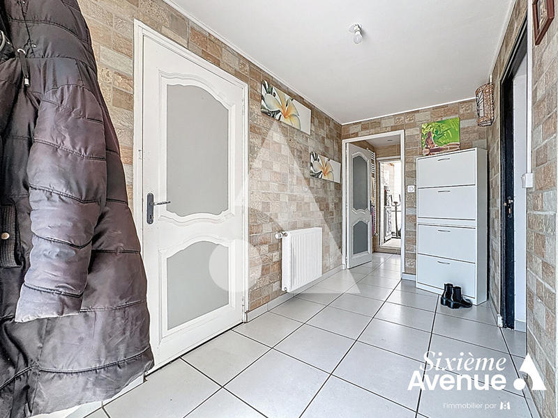 Maison - 110 m² - 4 pièces