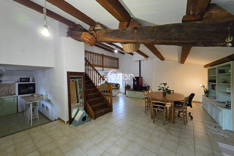 Appartement - 90 m² - 3 pièces