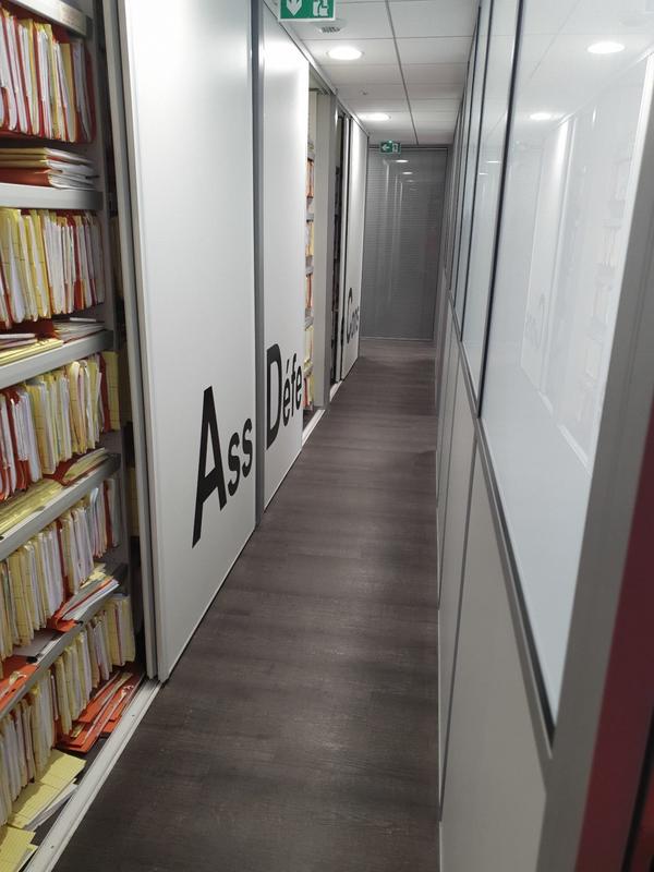 Local d'activités - 185 m² - 11 pièces