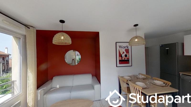 Chambre - 83 m² - 1 pièce