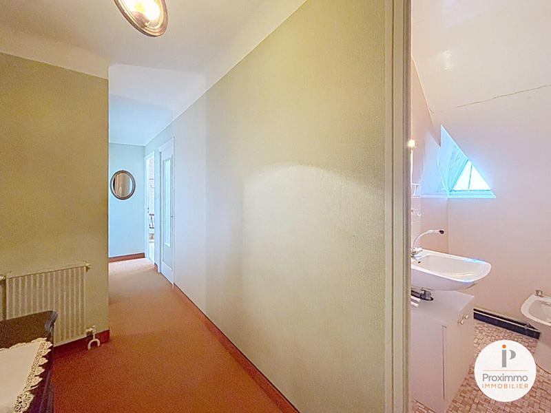 Maison - 130 m² - 7 pièces