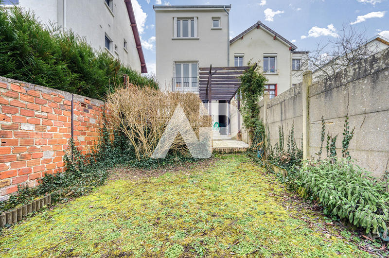 Maison - 110 m² - 5 pièces