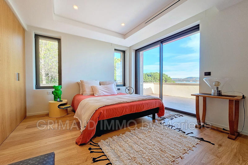 Villa - 280 m² - 7 pièces