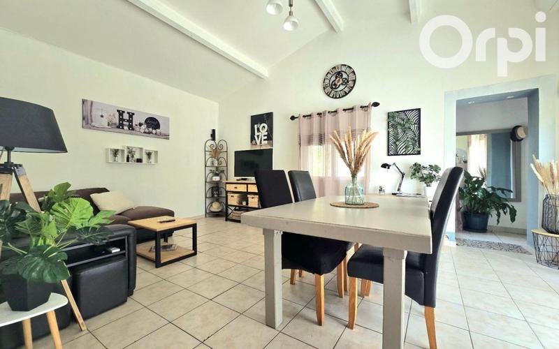 Maison - 267 m² - 11 pièces