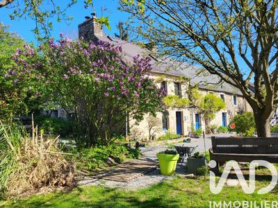 Maison - 288 m² - 11 pièces