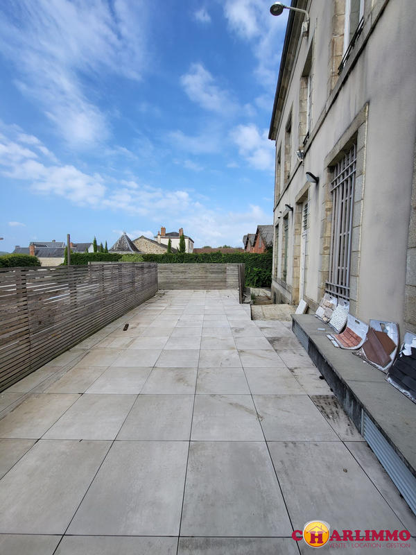 Local d'activités - 297 m² - 3 pièces