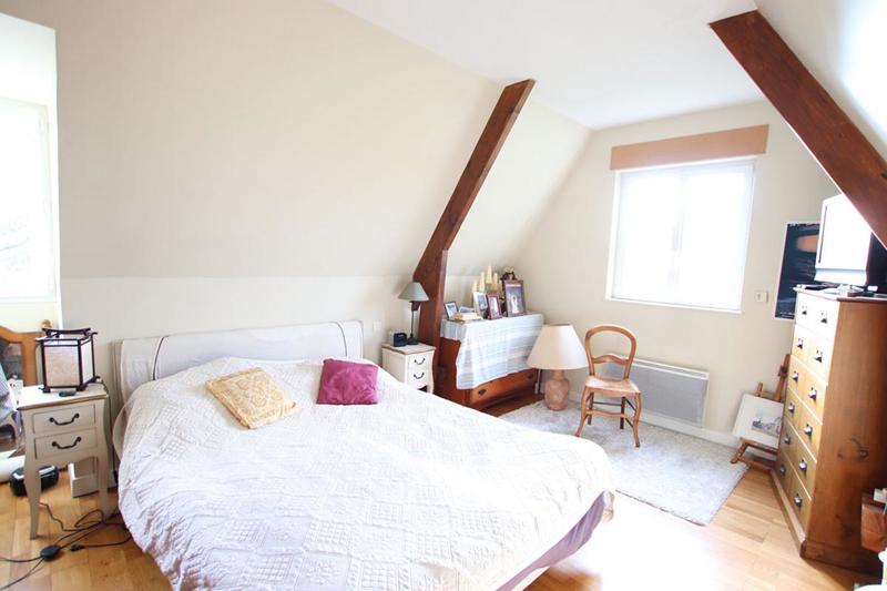 Maison - 200 m² - 6 pièces