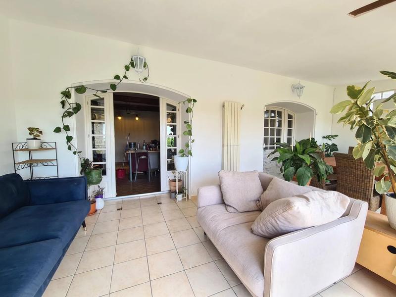 Maison traditionnelle - 185 m² - 8 pièces