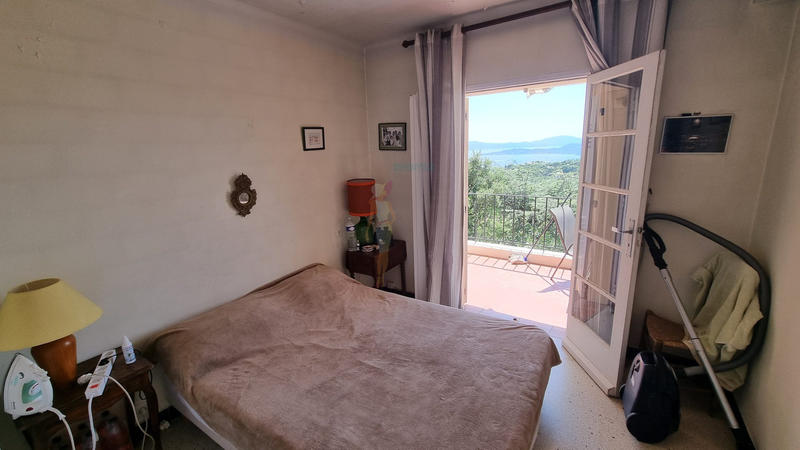 Maison - 80 m² - 5 pièces