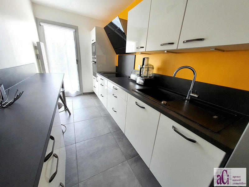 Appartement - 77 m² - 3 pièces