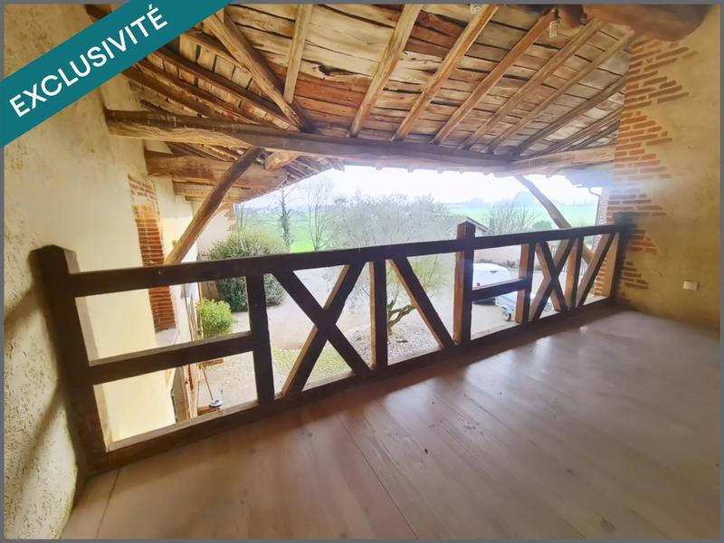 Maison - 327 m² - 7 pièces