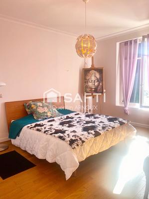 Maison de ville - 211 m² - 5 pièces