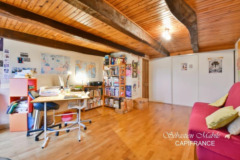 Maison - 198 m² - 7 pièces