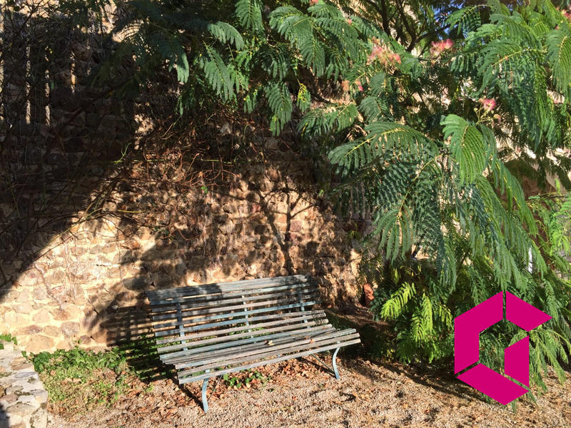 Maison - 306 m² - 14 pièces