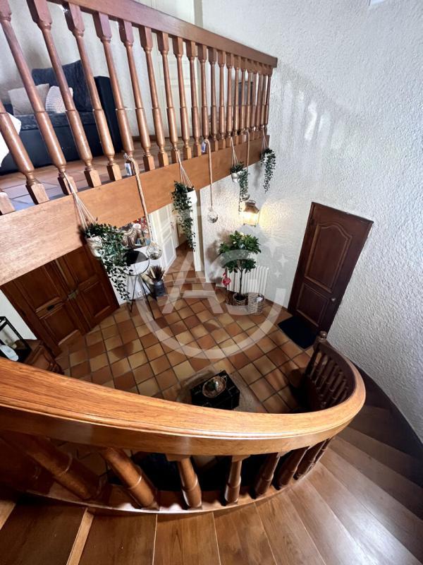 Maison - 192 m² - 7 pièces