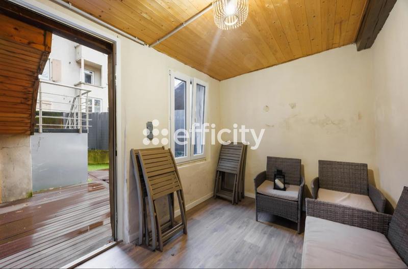 Appartement - 95 m² - 5 pièces