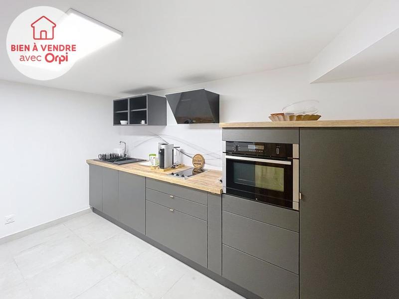 Maison - 197 m² - 8 pièces