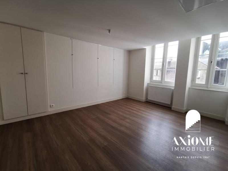 Appartement - 99 m² - 3 pièces