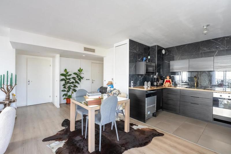 Appartement - 65 m² - 2 pièces