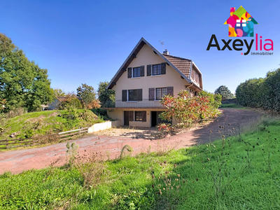 Maison - 179 m² - 9 pièces